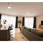 Apartment Exclusive Corner Penthouse With Terrace - By Hostmt *
