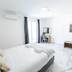 Apartment Exclusive Corner Penthouse With Terrace - By Hostmt St. Paul's Bay