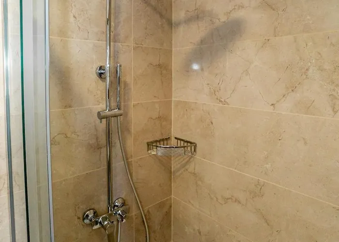 Exclusive Corner Penthouse With Terrace - By Hostmt Daire