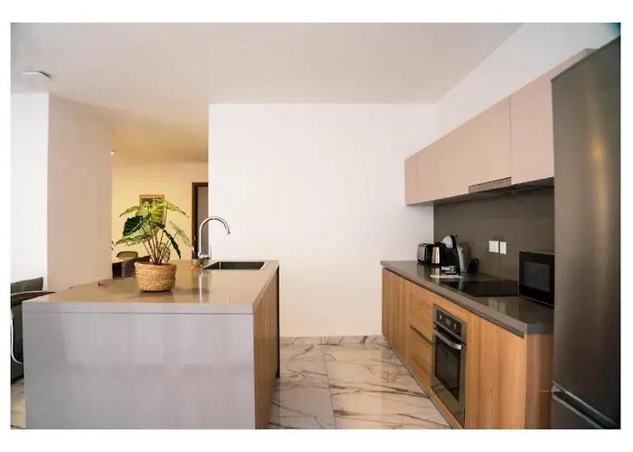 Exclusive Corner Penthouse With Terrace - By Hostmt * St. Paul's Bay