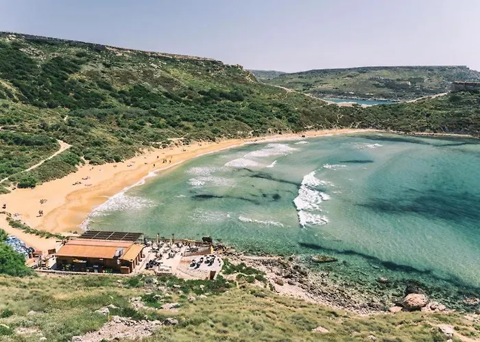 Exclusive Corner Penthouse With Terrace - By Hostmt Daire