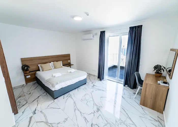 Exclusive Corner Penthouse With Terrace - By Hostmt St. Paul's Bay