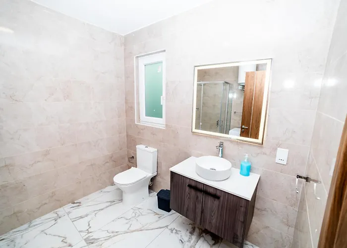 Exclusive Corner Penthouse With Terrace - By Hostmt Daire